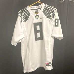 Nike Oregon Ducks 8 Mariota Football jersey